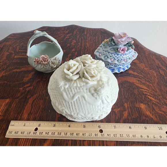 Lot of 3 Vintage Porcelain Trinket Boxes with Floral Rose Designs - Hand Painted - Picture 2 of 12